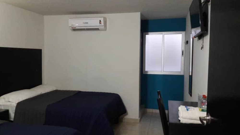 Hotel Flores Guamuchil Extérieur photo